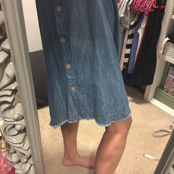 Blue Sleeveless Denim Dress - Picture 2 of 7